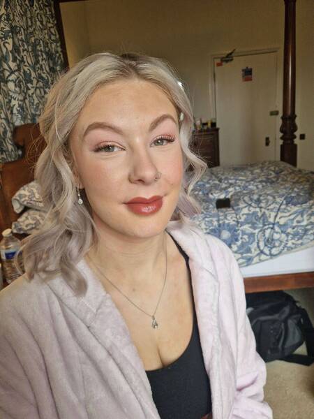 Bridesmaid soft glam makeup