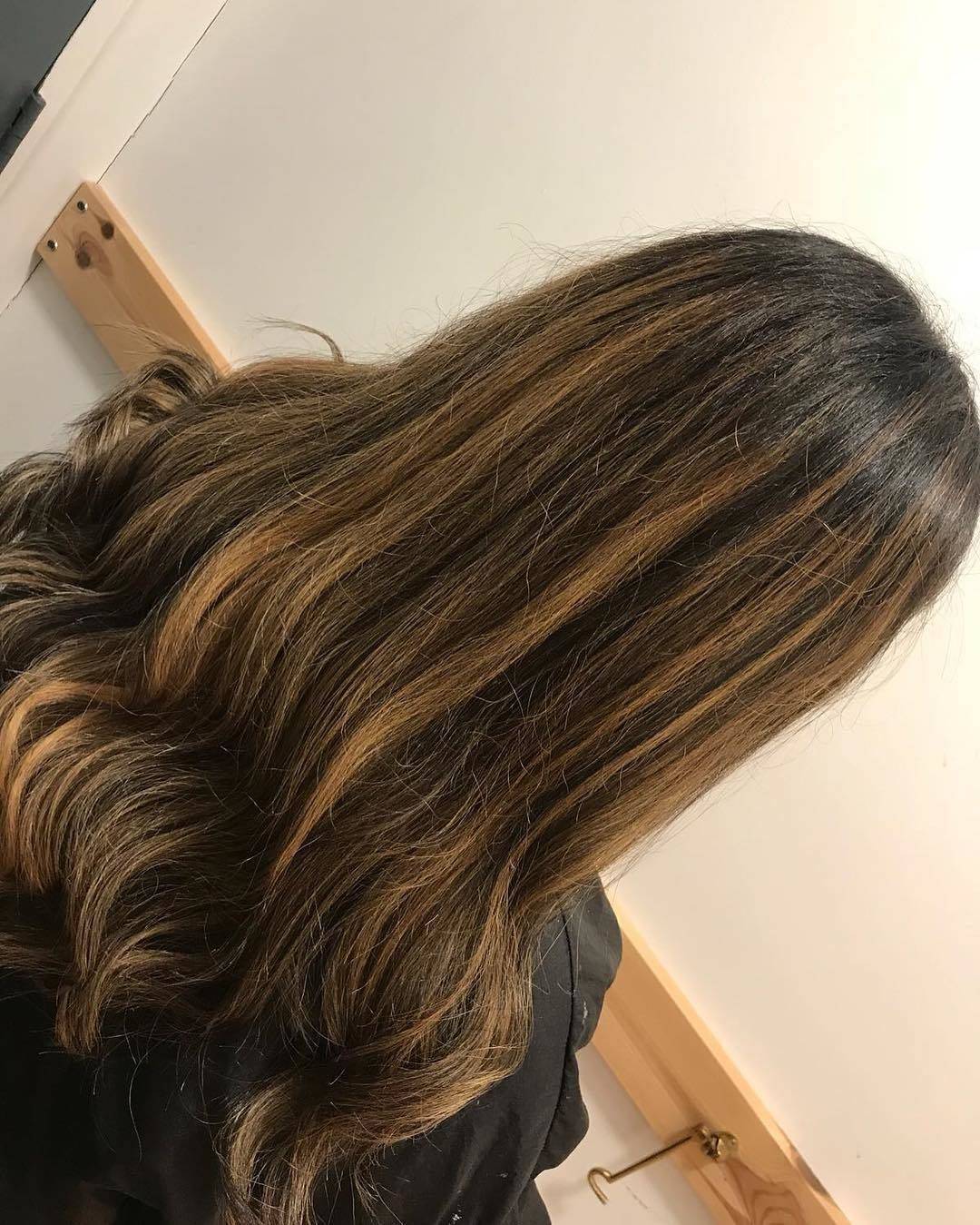 Dark balayage 
@chloeshairdressing_x 
@chloetwomey