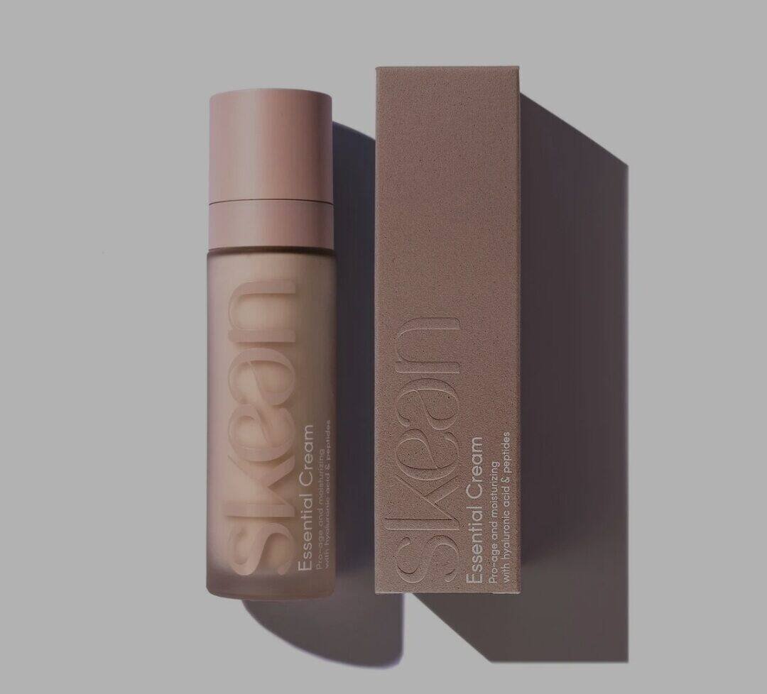 Feuchtigkeitsspendende Anti-Aging-Gesichtscreme mit Hyaluronsäure und Peptiden