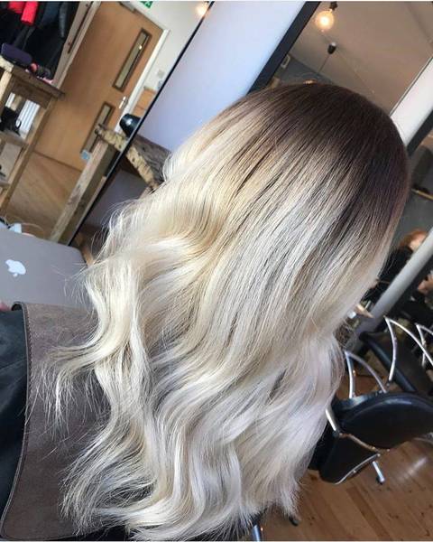 Contrast blend 
@chloeshairdressing_x