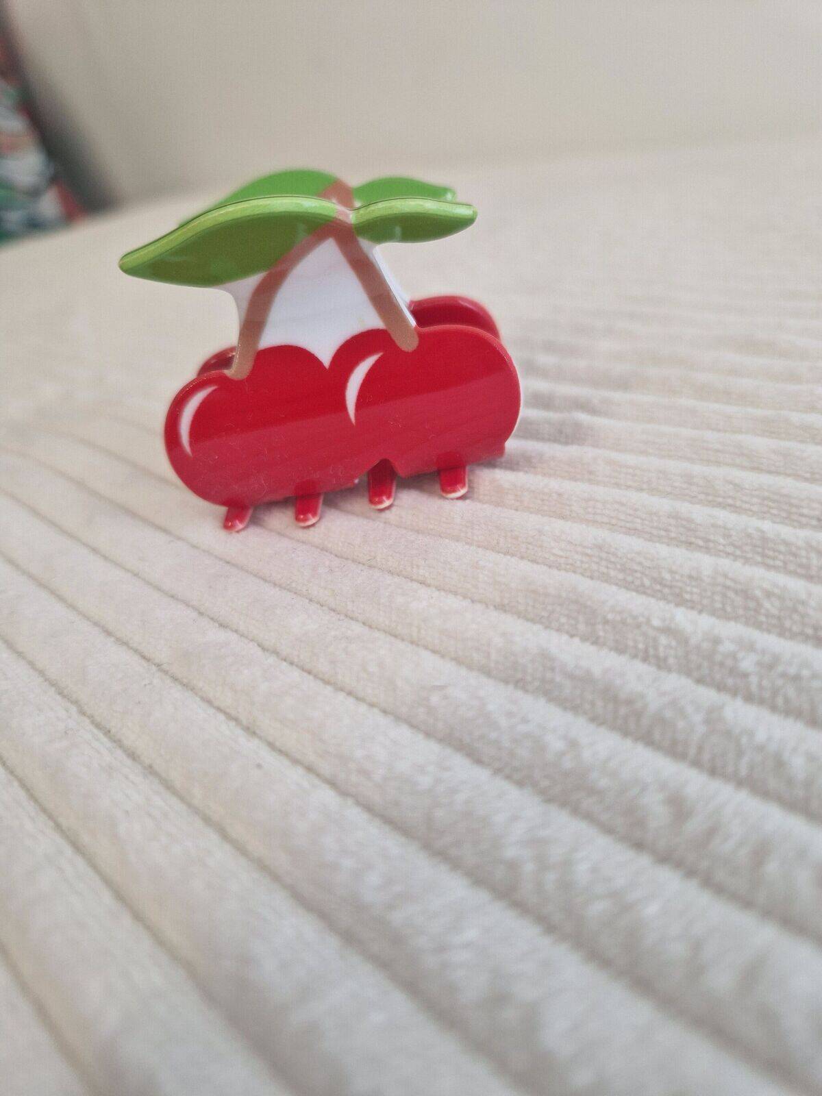 Pince cheveux Cerises